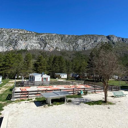 Mobilhome Comfort A La Montagne Saint-Auban  Extérieur photo
