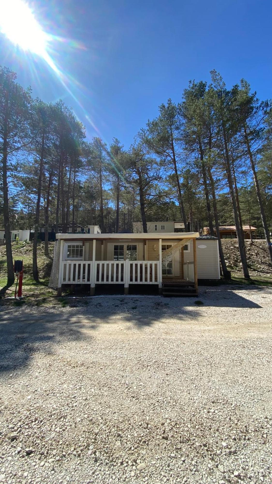 Mobilhome Comfort A La Montagne Saint-Auban  Extérieur photo